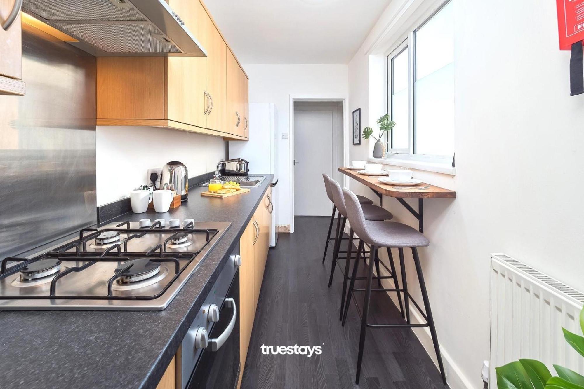 Penkhull House By Truestays - 4 Bedroom House In Stoke-On-Trent Экстерьер фото