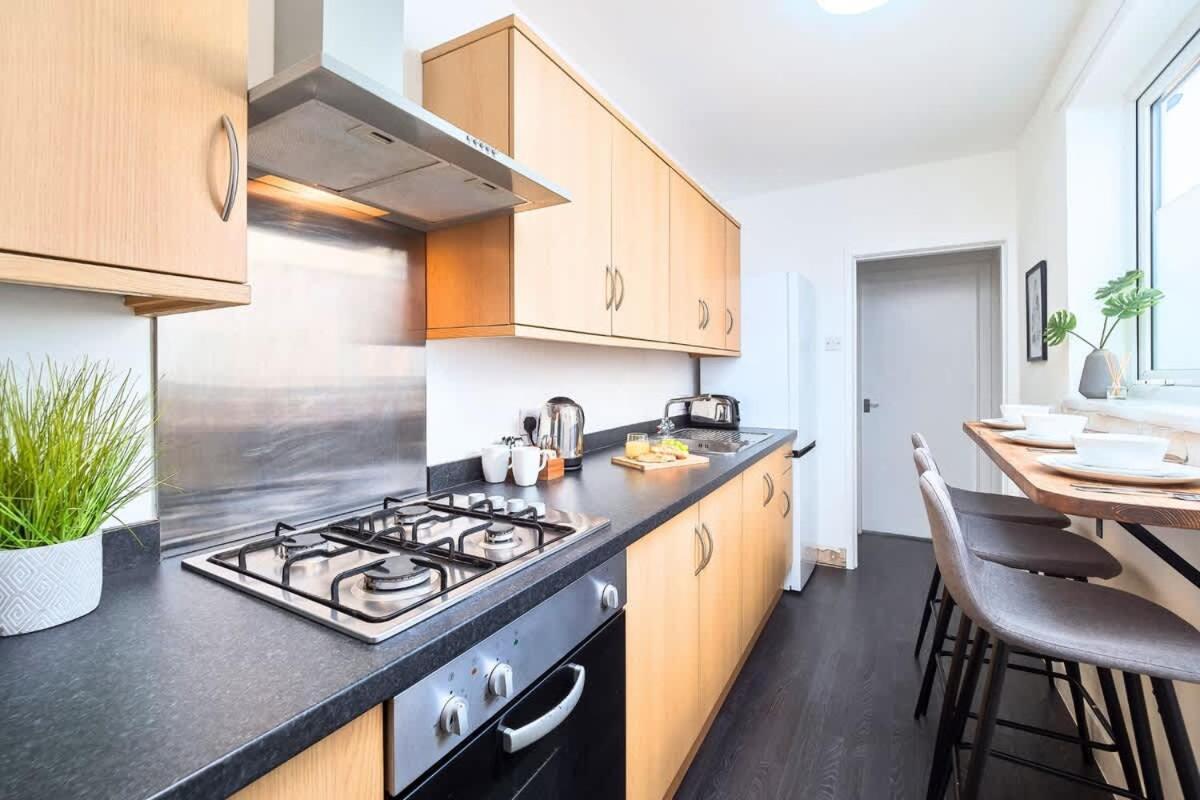 Penkhull House By Truestays - 4 Bedroom House In Stoke-On-Trent Экстерьер фото